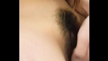 ngangkang lebat memek tante gendut jembut lebat ngangkang lagi kencing